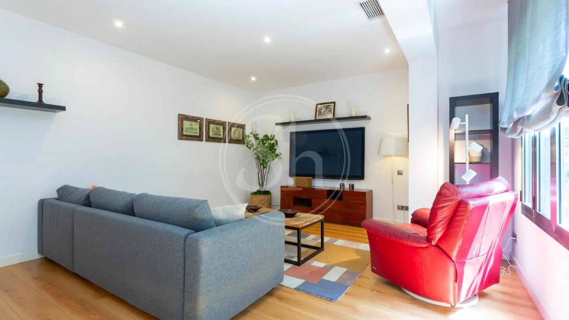Comodo Apartamento En El Eixample Barcelona