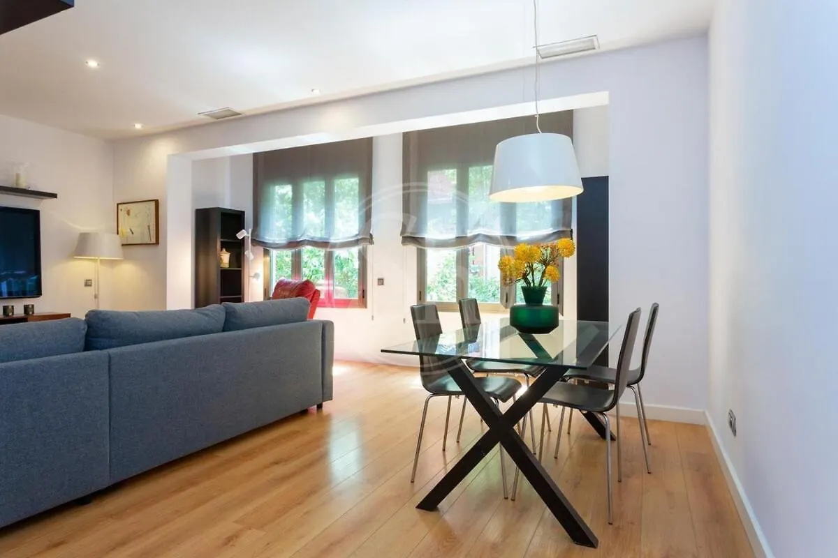 Comodo Apartamento En El Eixample Barcelona Apartmán