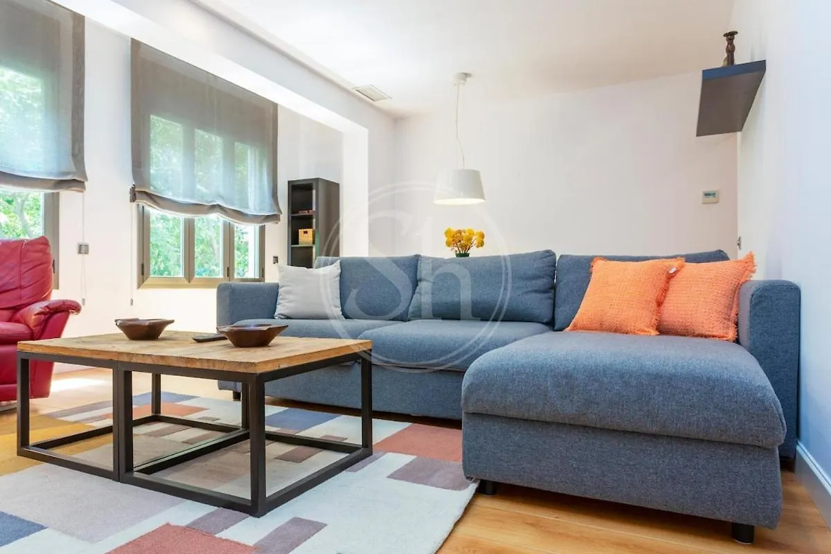 Comodo Apartamento En El Eixample Barcelona 0*,  Španělsko