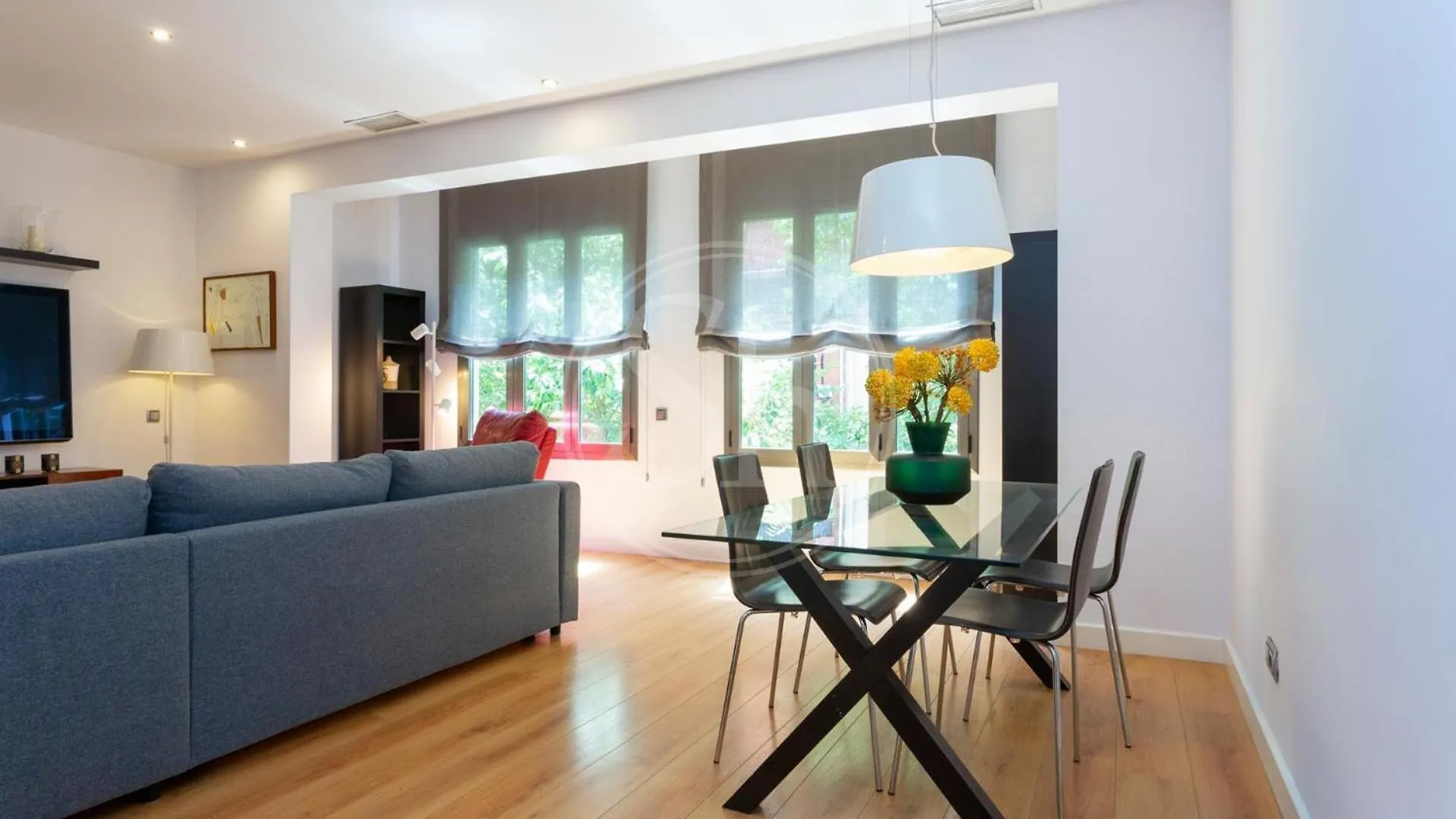 Daire Comodo Apartamento En El Eixample Barselona İspanya