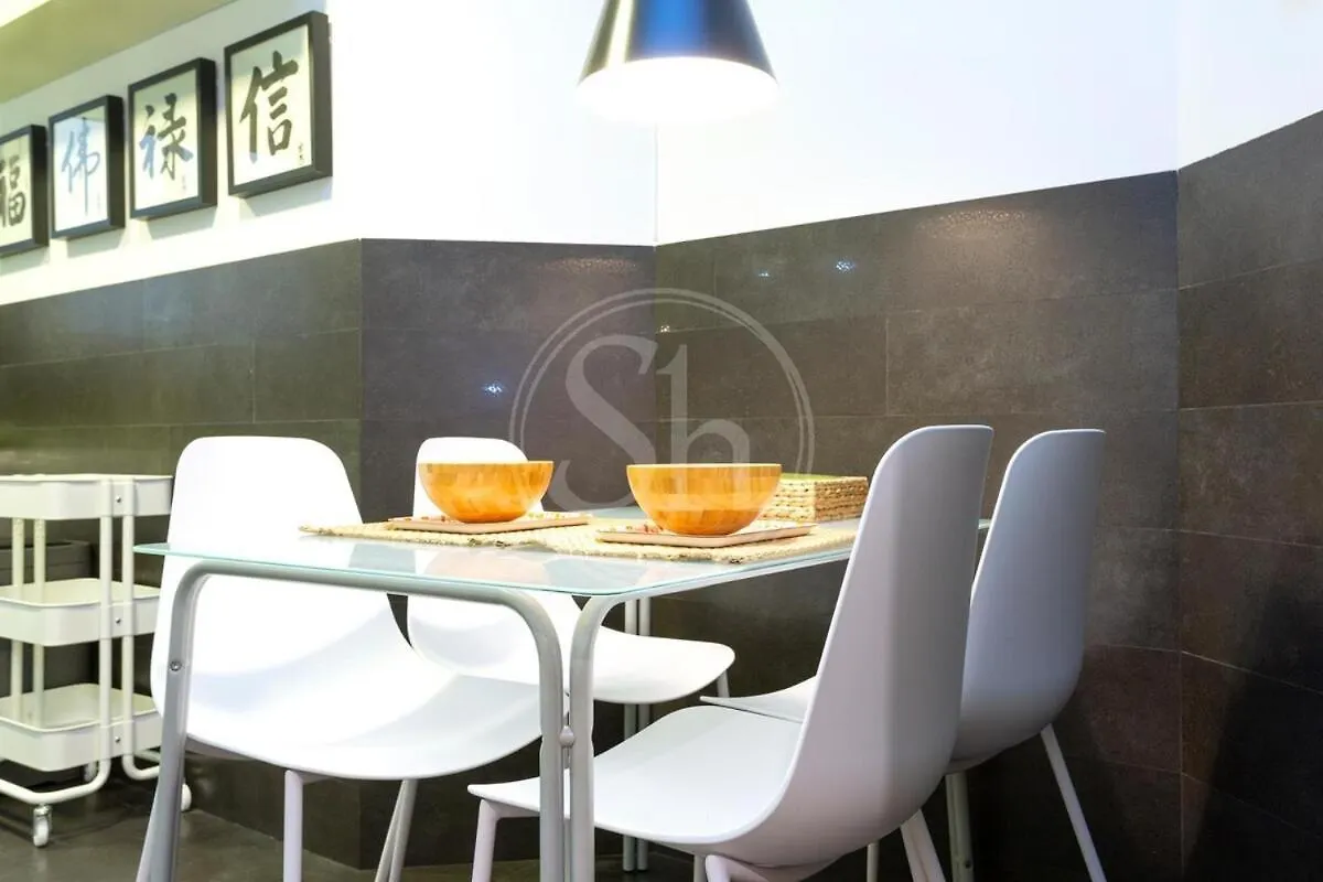 Daire Comodo Apartamento En El Eixample Barselona